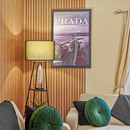 Stylish Penthouse On Harbourside 布里斯托