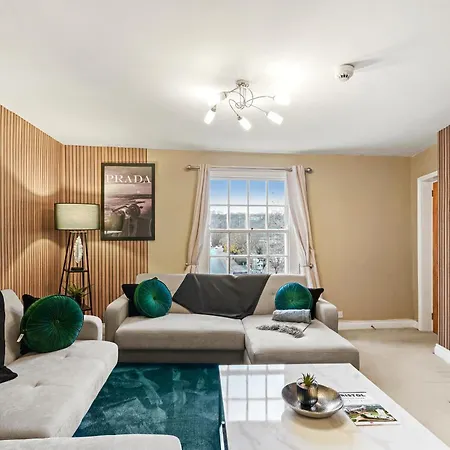 Stylish Penthouse On Harbourside בריסטול